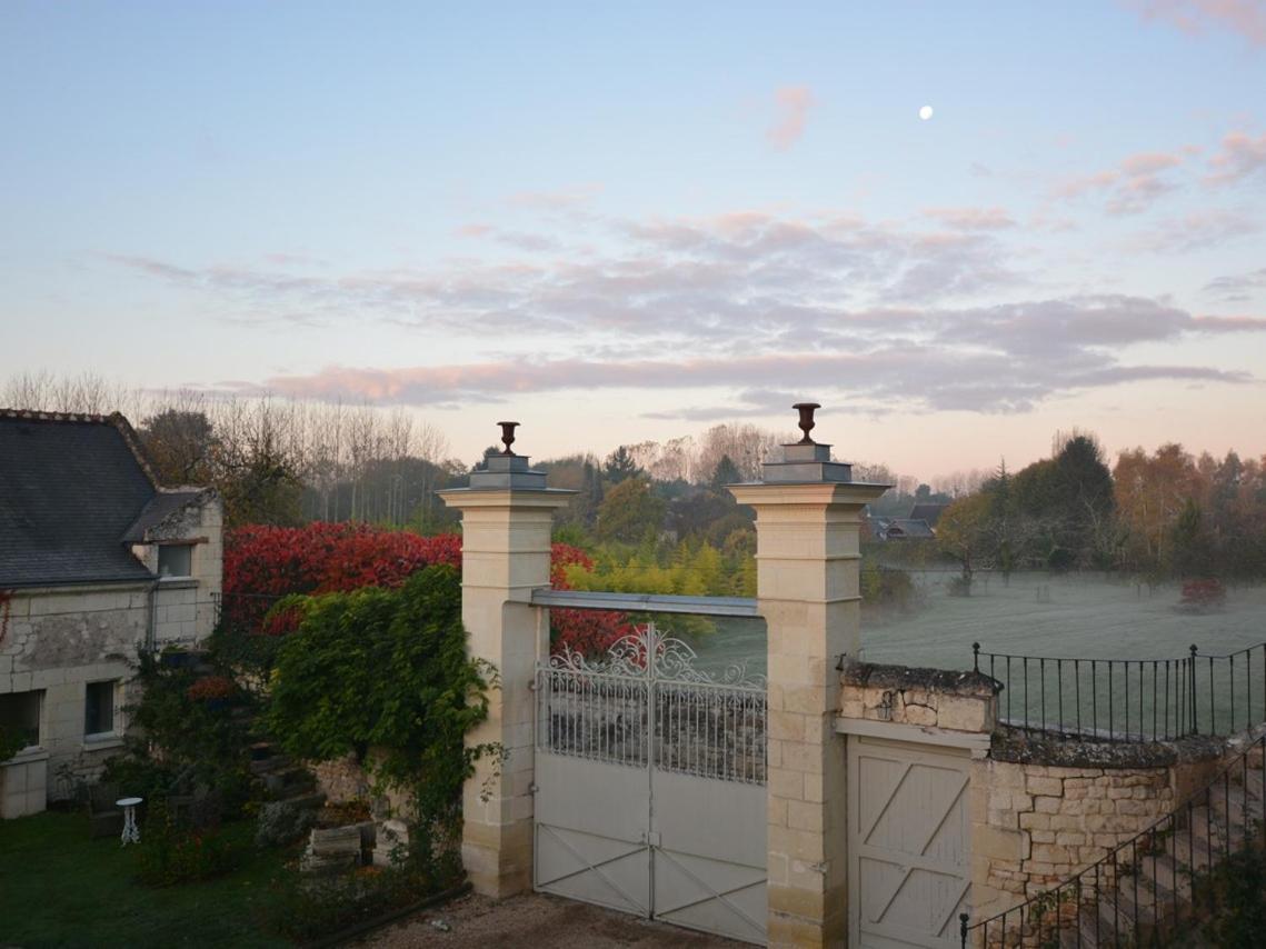 ลา เปเนอแซ Villa Beaumont-en-Veron ภายนอก รูปภาพ